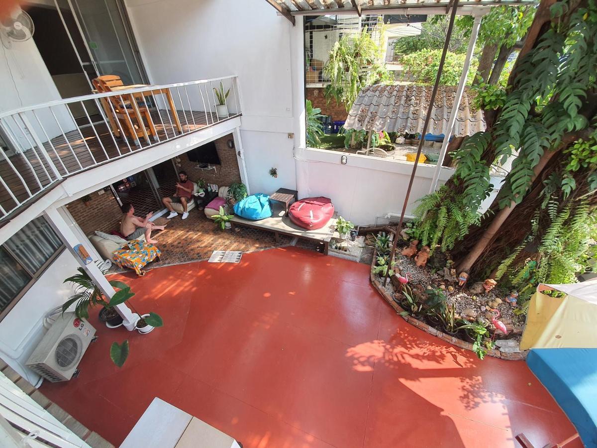 Home16 Sukhumvit16 Bangkok Exteriér fotografie