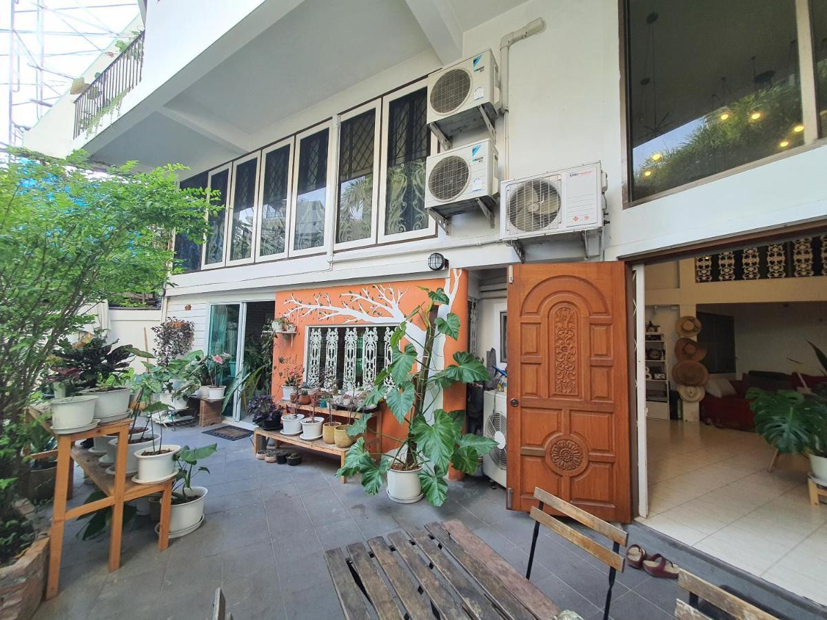 Home16 Sukhumvit16 Bangkok Exteriér fotografie