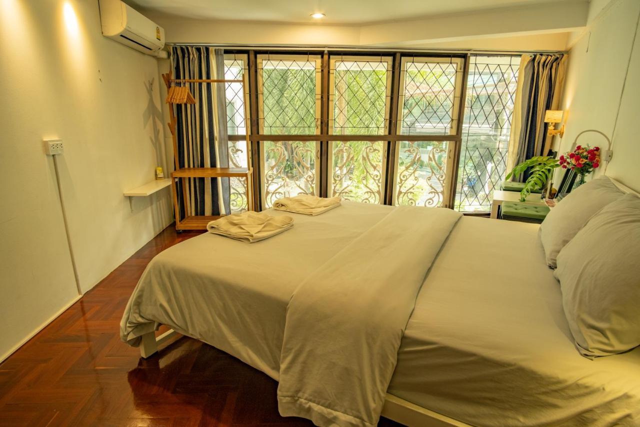 Home16 Sukhumvit16 Bangkok Exteriér fotografie